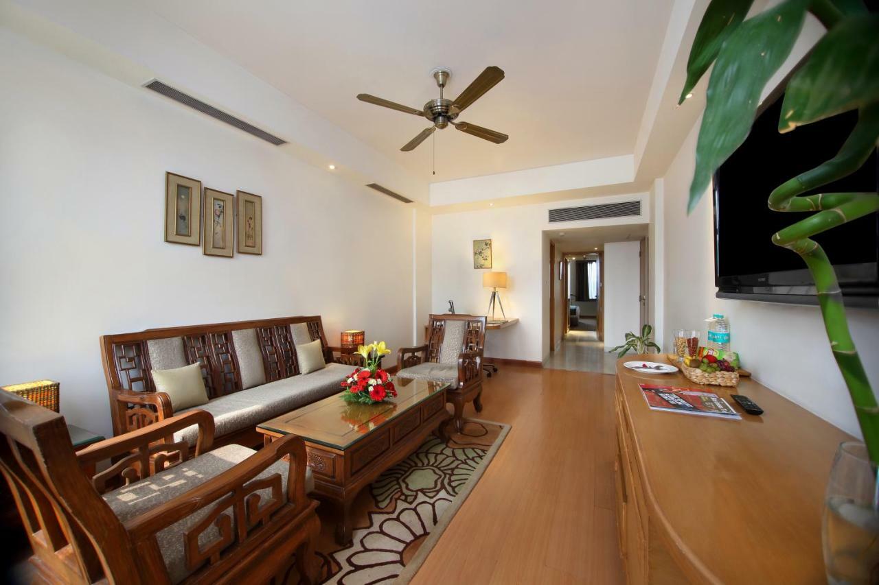 Hotel Maurya Patna Патна Екстериор снимка