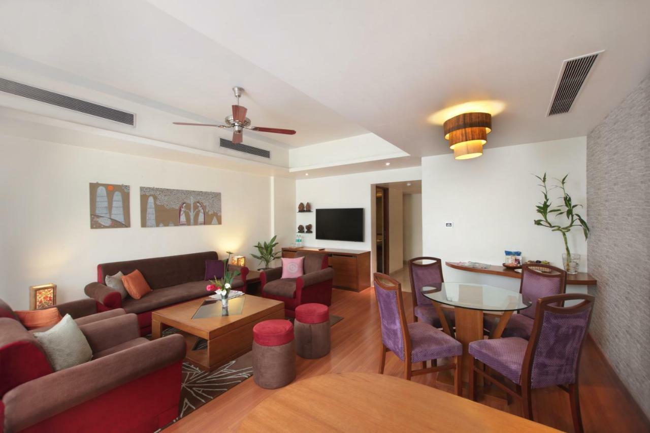 Hotel Maurya Patna Патна Екстериор снимка